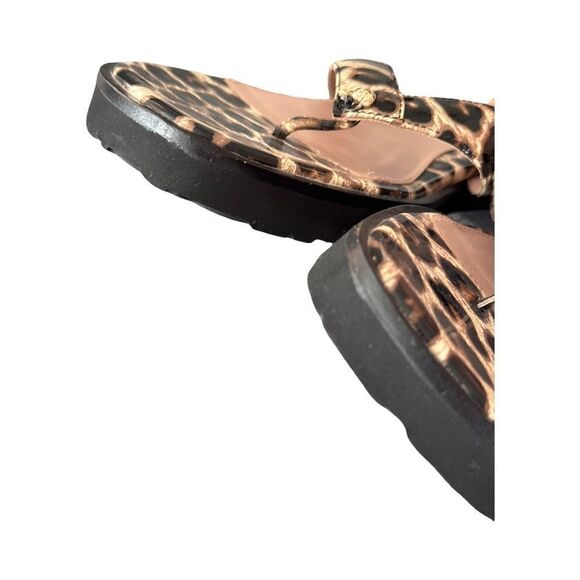 Taryn Rose Taziana Leopard Print Thong Sandals - Picture 5 of 8